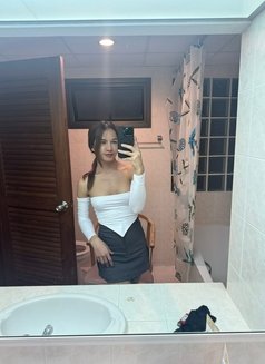 Kim your everything - Acompañantes transexual in Pattaya Photo 13 of 17