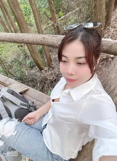 Kimbaby - escort in Hanoi Photo 3 of 10