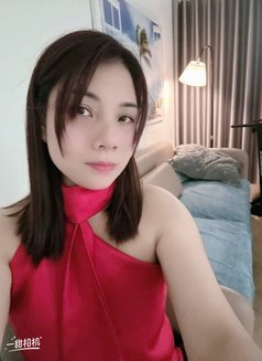 Kimbaby - escort in Hanoi Photo 4 of 10