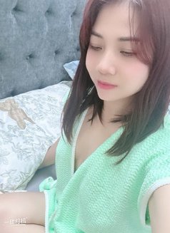 Kimbaby - puta in Hanoi Photo 2 of 10