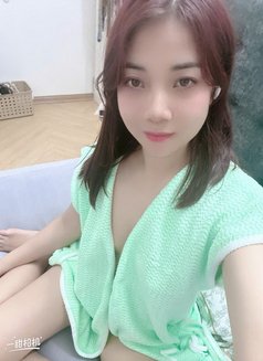 Kimbaby - puta in Hanoi Photo 8 of 10