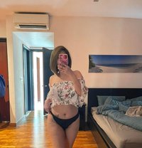 Victoria - escort in Singapore