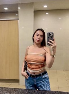 Kimberly - Transsexual escort in Manila Photo 4 of 13