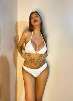 Kimberly - Transsexual escort in Manila Photo 9 of 13