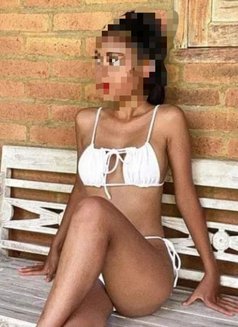 Kimberly - escort in Bali Photo 5 of 5