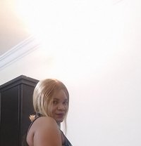 Kimberly - escort in Al Juffair