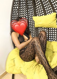 Slim princess - escort in Abuja Photo 1 of 4