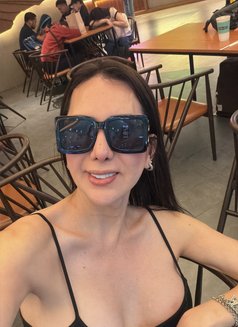 Kimberly - Transsexual escort in Makati City Photo 18 of 20
