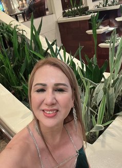 Kimberly - Transsexual escort in Manila Photo 3 of 6