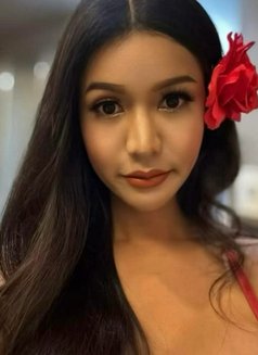 Kimberly - escort in Bangkok Photo 5 of 10