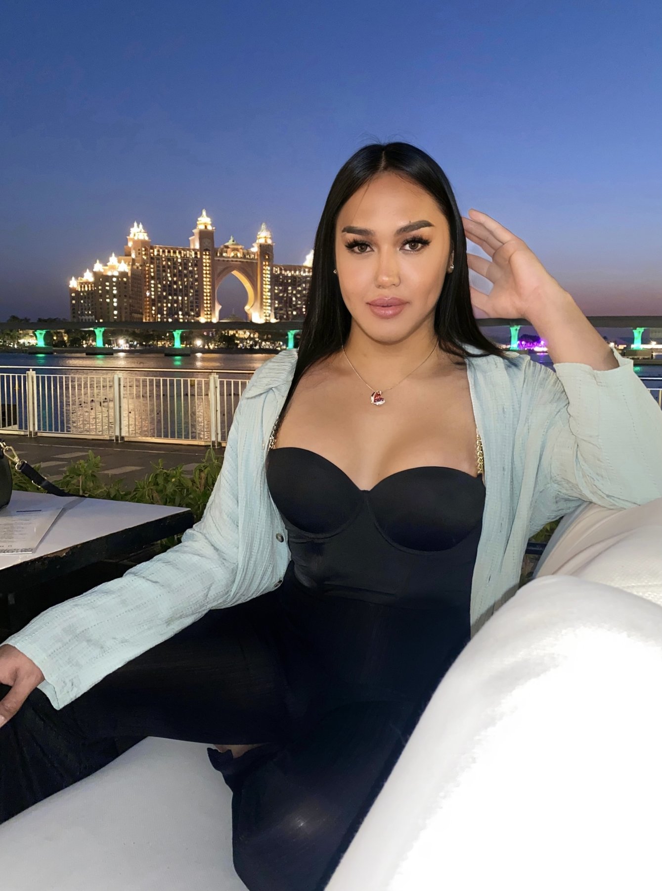 Now In Dubai Tallest Kimberly Cum Filipino Transsexual Escort In Dubai
