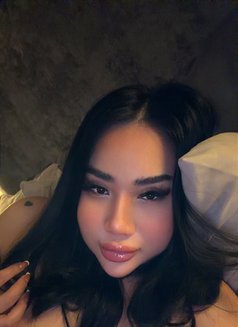 Kimberry - escort in Riyadh Photo 16 of 24