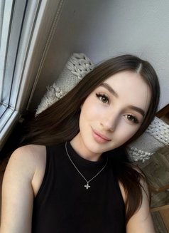 Incall and outcall - escort in Riyadh Photo 4 of 5