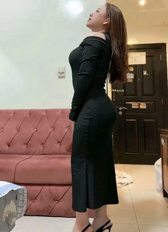 Kimly - puta in Abu Dhabi Photo 11 of 12