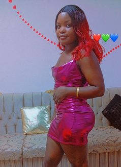 Kimmey - escort in Muscat Photo 3 of 5