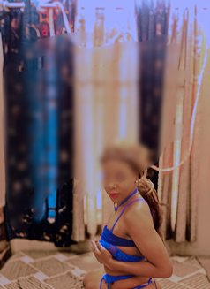 Kimmie Chennai anna nagar , meet & vids - escort in Chennai Photo 12 of 19