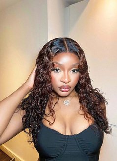 Kimmie - Acompañantes masculino in Dubai Photo 1 of 5