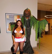 Kimmie - escort in Ajmān Photo 3 of 5