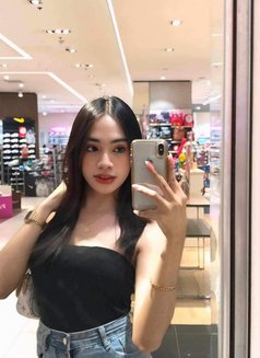 Kimmy hottie - escort in Manila Photo 2 of 4