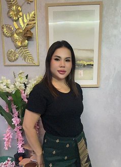 Kimmy full service - escort in Abu Dhabi Photo 3 of 5