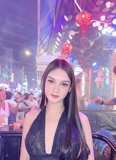 Kimmy - Transsexual escort in Bangkok Photo 3 of 7