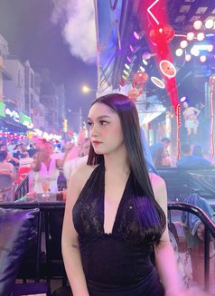 Kimmy - Transsexual escort in Bangkok Photo 4 of 7