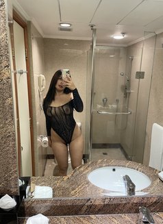Kimmy independent - escort in Hong Kong Photo 11 of 11