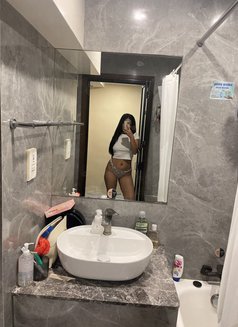 Kimmy independent - escort in Hong Kong Photo 10 of 15