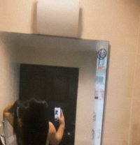 Kimmy - puta in Phuket Photo 10 of 13