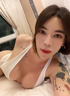 Kimmy - Transsexual escort in Hong Kong Photo 18 of 20