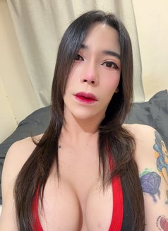 Kimmy - Transsexual escort in Taipei Photo 10 of 13