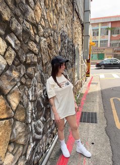 Kimmy - Transsexual escort in Taipei Photo 14 of 16