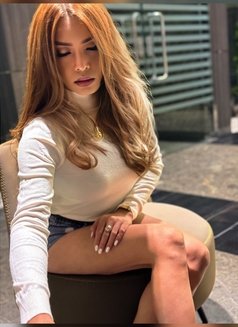 Mistress KimzyEvans hard fucker - Acompañantes transexual in Dubai Photo 3 of 30