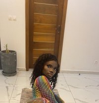 Kin - escort in Dakar