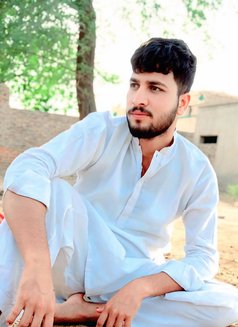 King Abdullah All the Way - Male escort in Multān Photo 4 of 29