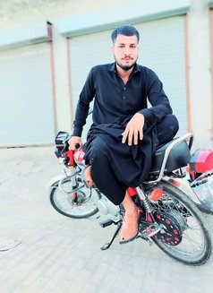 King Abdullah All the Way - Male escort in Multān Photo 7 of 29