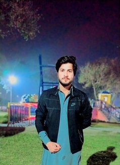 King Abdullah All the Way - Male escort in Multān Photo 17 of 29