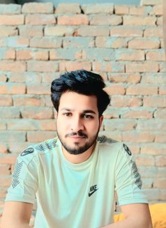 King Abdullah All the Way - Male escort in Multān Photo 1 of 2