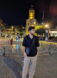 King - Male escort in Mumbai Photo 3 of 6