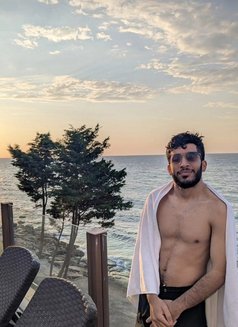 King - Male escort in Mumbai Photo 5 of 6