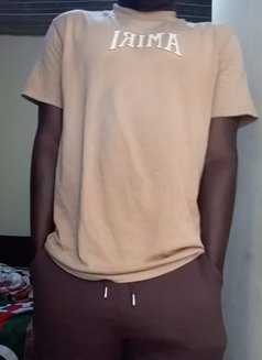 King D - Acompañantes masculino in Lagos, Nigeria Photo 1 of 1