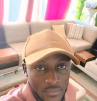 King Drey - Acompañantes masculino in Accra