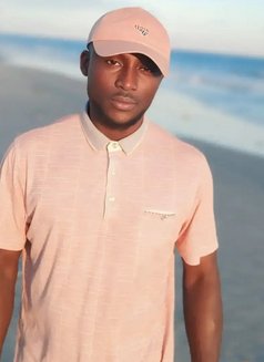 King Drey - Acompañantes masculino in Accra Photo 3 of 5