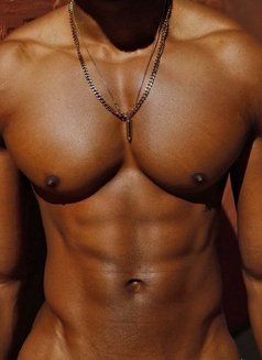 King Drey - Acompañantes masculino in Accra Photo 5 of 5