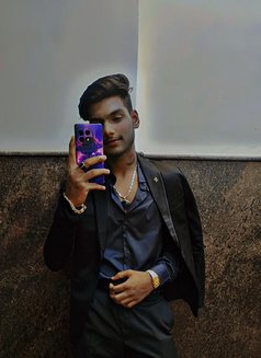 King - Male escort in Bangalore Photo 3 of 6