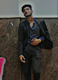 King - Male escort in Bangalore Photo 4 of 6
