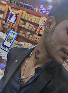 King - Male escort in Bangalore Photo 5 of 6