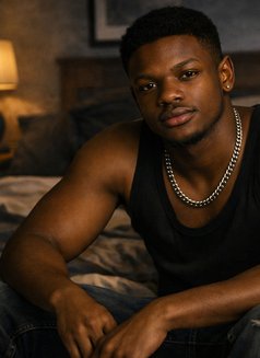 King - Male escort in Accra Photo 2 of 3