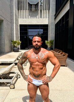 King Gianni - Acompañantes masculino in Dubai Photo 7 of 17