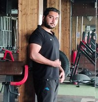 King - Acompañantes masculino in New Delhi